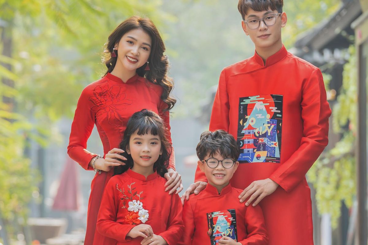Ao Dai Vietnam in Tet Holiday