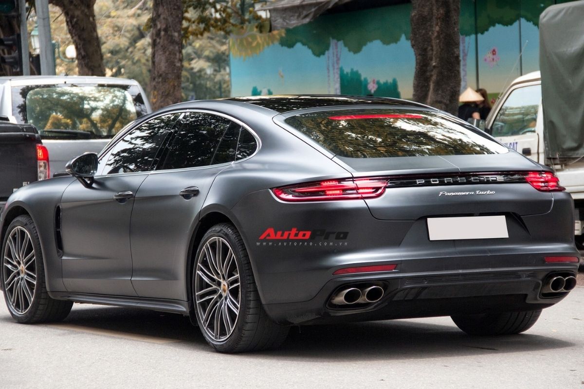 Luxury Sedans