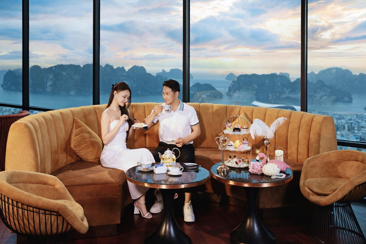 Sky21 Bar & Lounge
