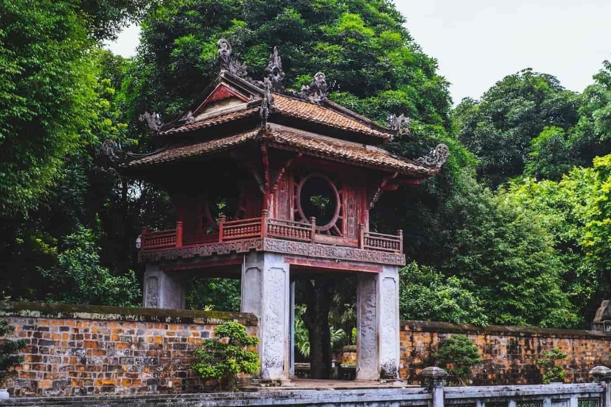 Temple of Literature with Hanoi historical sites