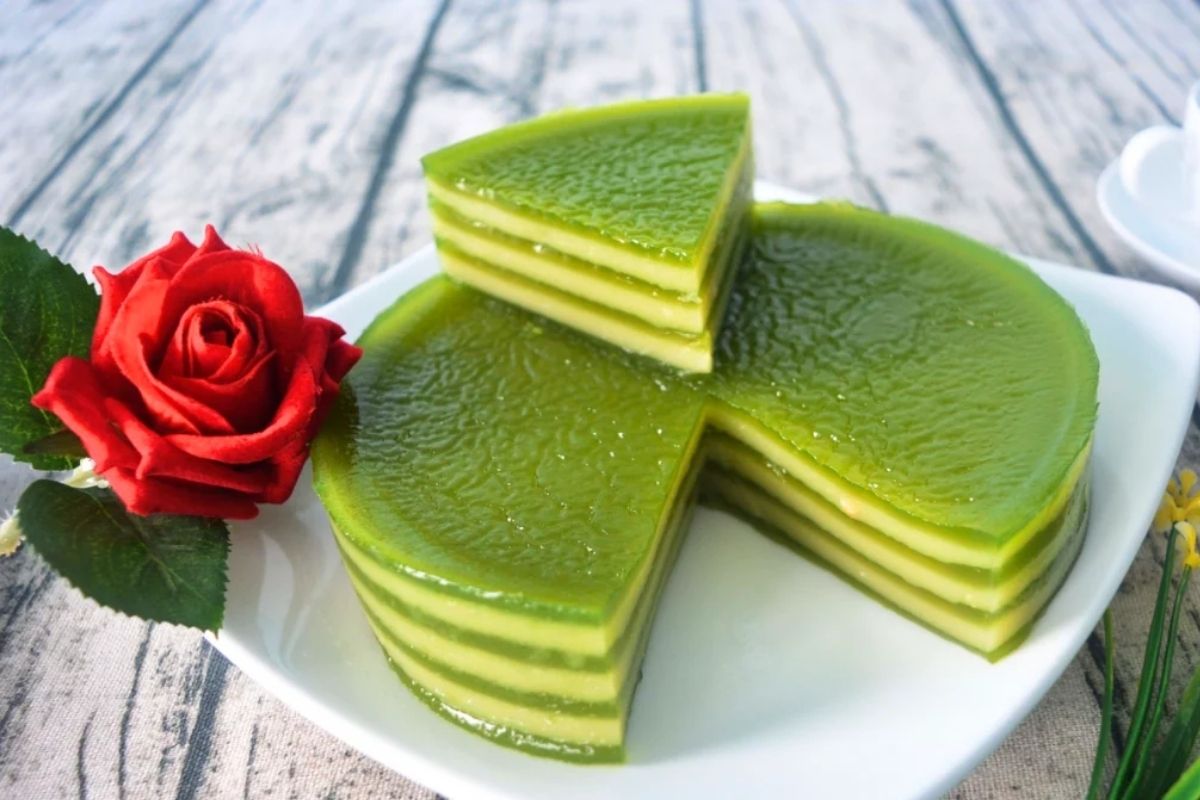 Banh Da Lon is in the best desserts in Ho Chi Minh City