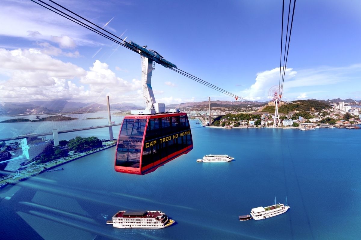 Queen Cable Car