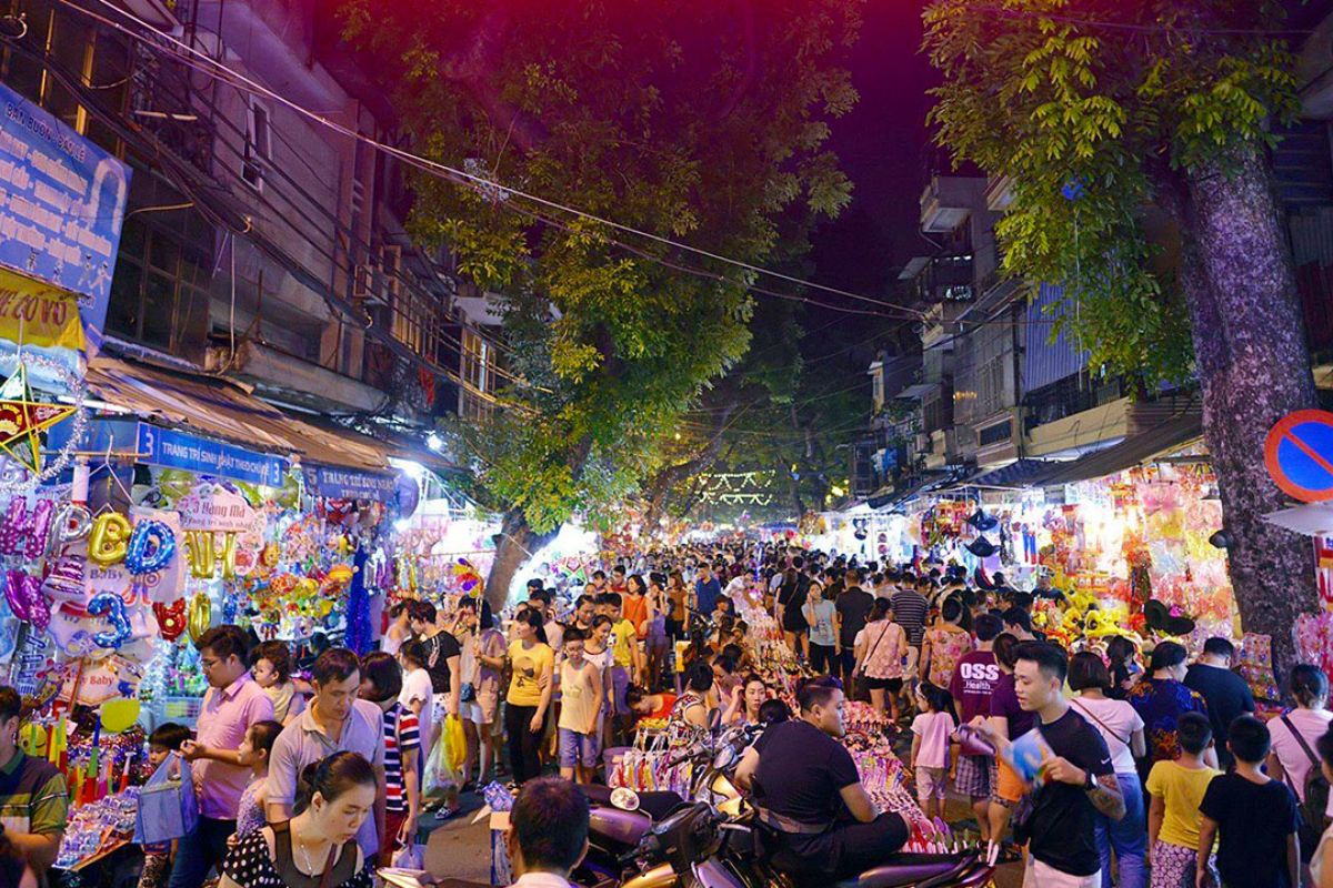 Night Markets in the Old Quarter