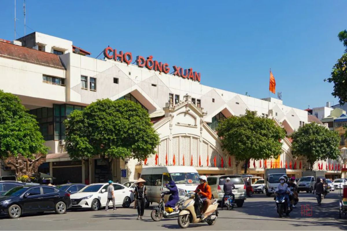 Dong Xuan Market