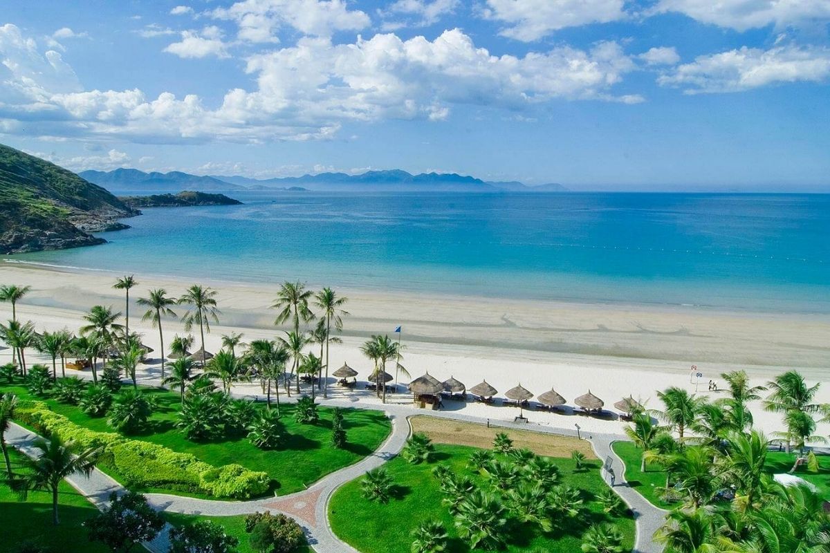 Explore My Khe Beach with Da Nang top attractions