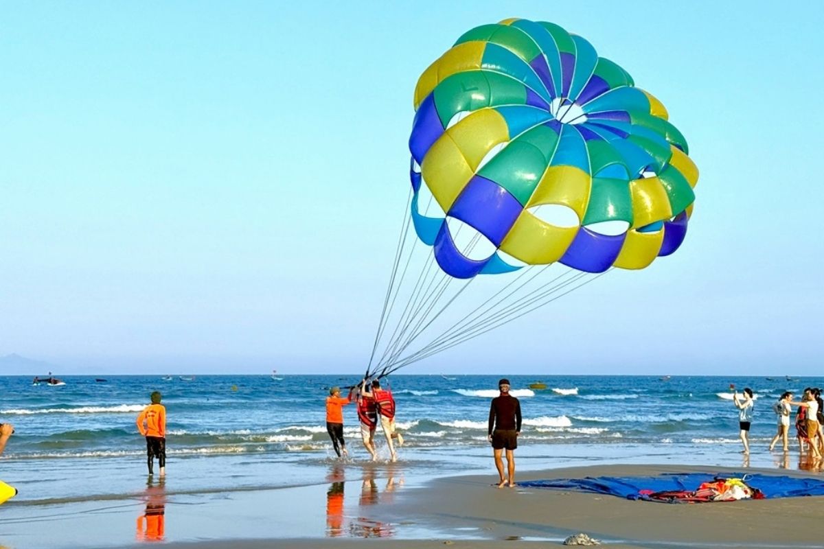 Parasailing for Families