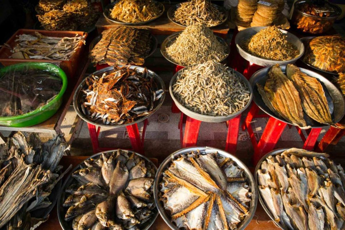 Duong Dong Market