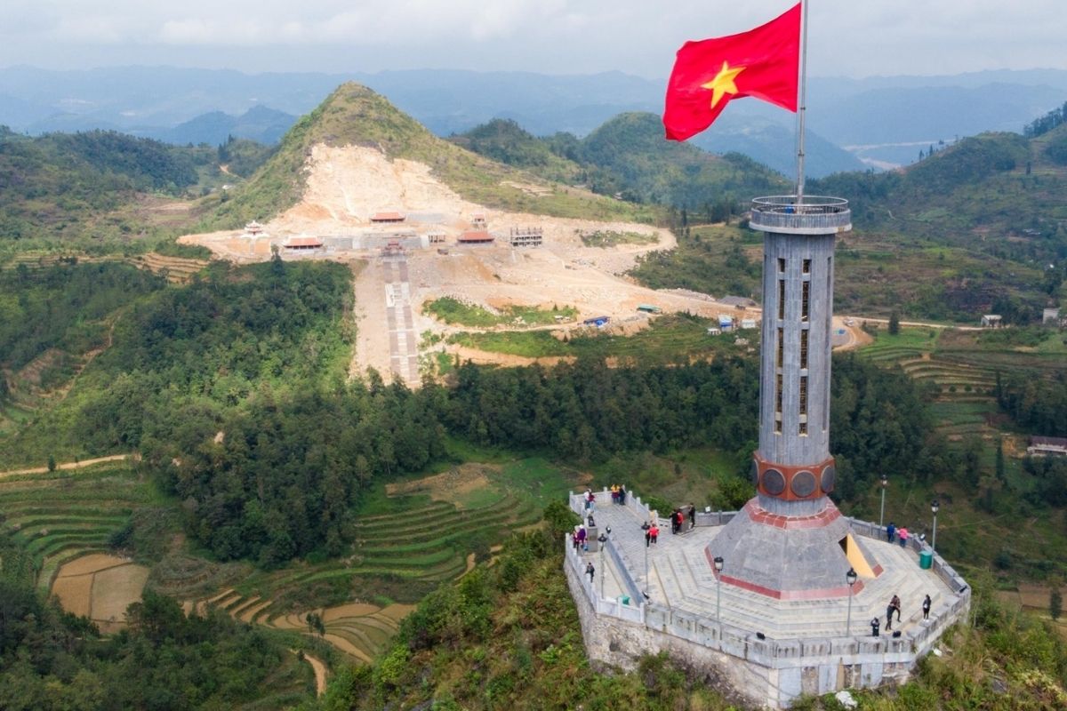 Ha Giang Trekking in Lung Cu Flag Tower
