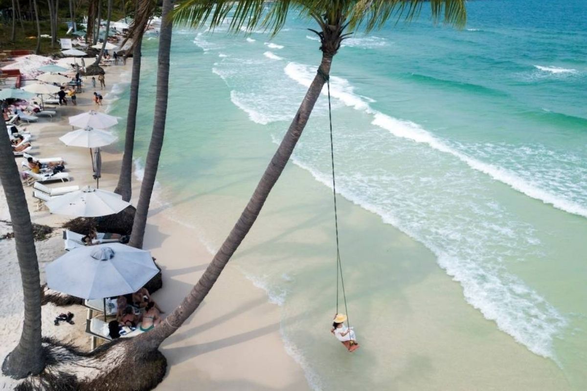 Discover Bai Trao with Phu Quoc island Tour by Saigon