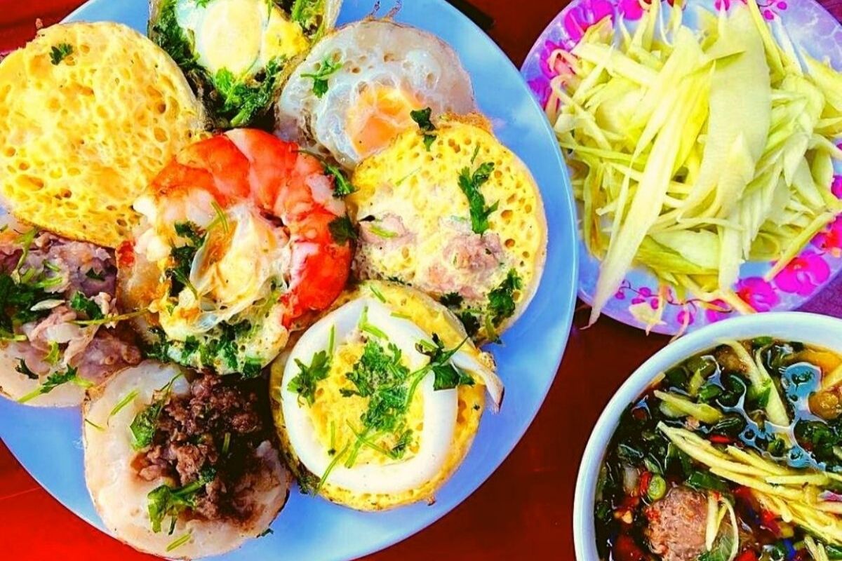 Banh Can Nha Trang is the best Nha Trang Vietnamese cuisine