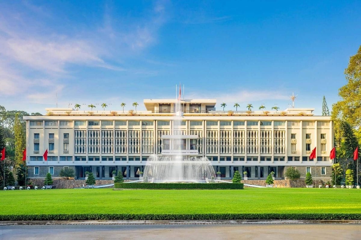Explore the Top Things to Do in Ho Chi Minh with Reunification Palace