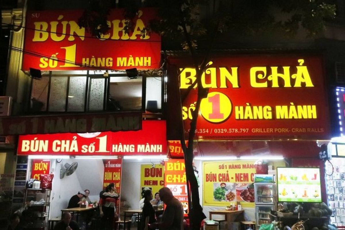 Enjoy Bun cha Hang Manh with Vietnamese street food tours