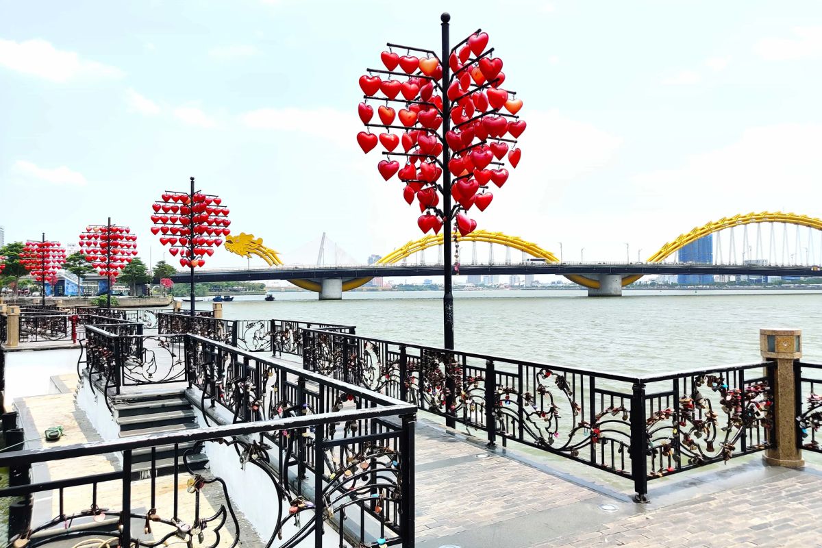 Love Bridge Da Nang