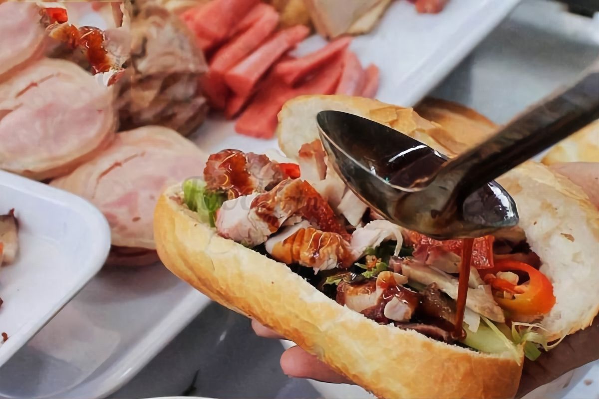 Discover the best breakfast in Ho Chi Minh City with Banh Mi Ho Chi Minh City