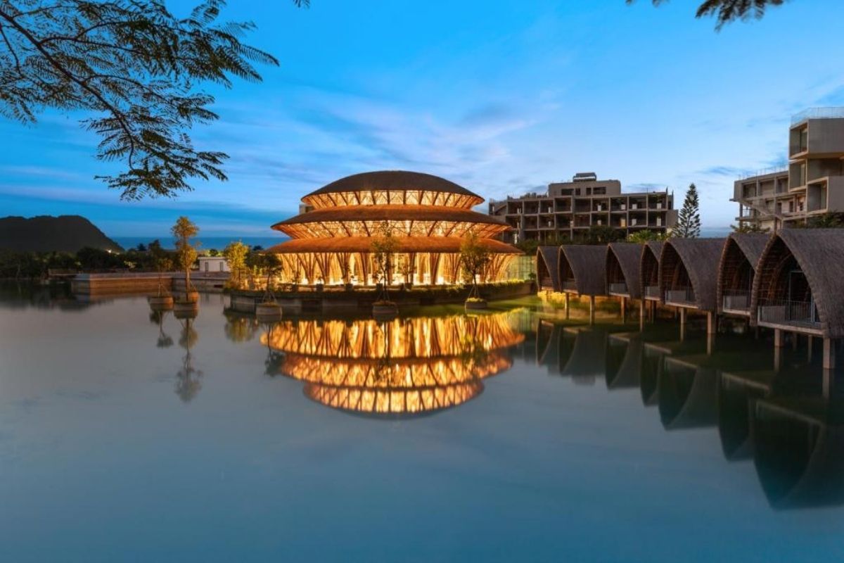 Discover where to stay in Ninh Binh: Wyndham Grand Vedana Resort Ninh Binh 