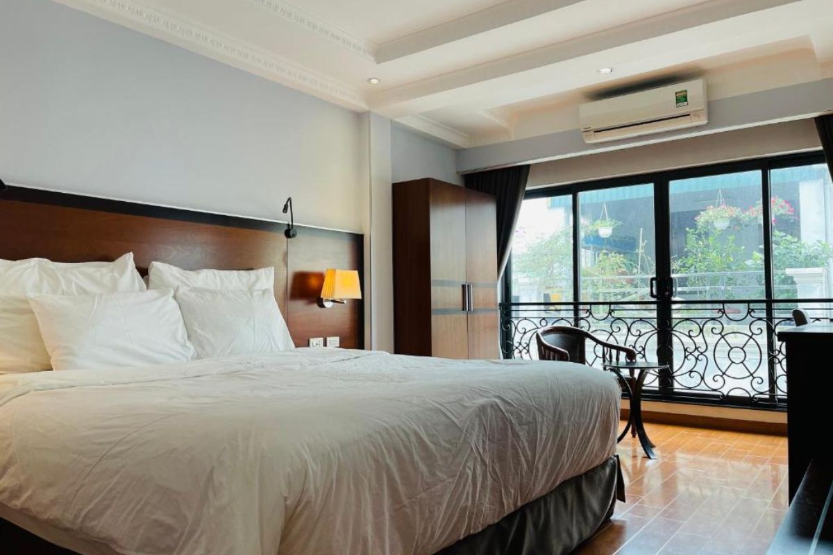 where to stay in Ninh Binh with The Vancouver Hotel