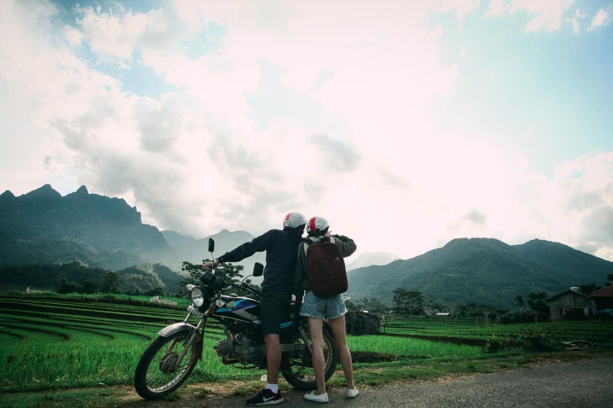 Ride through Ta Van Village