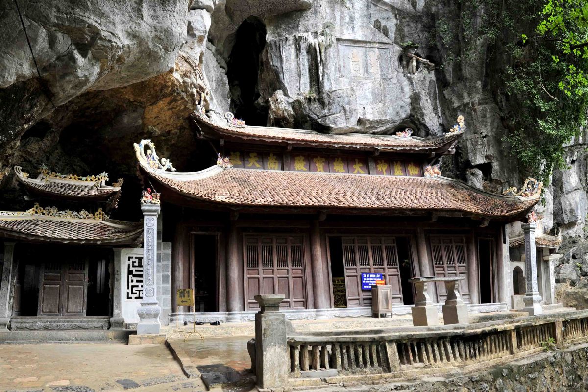 Bich Dong Pagoda