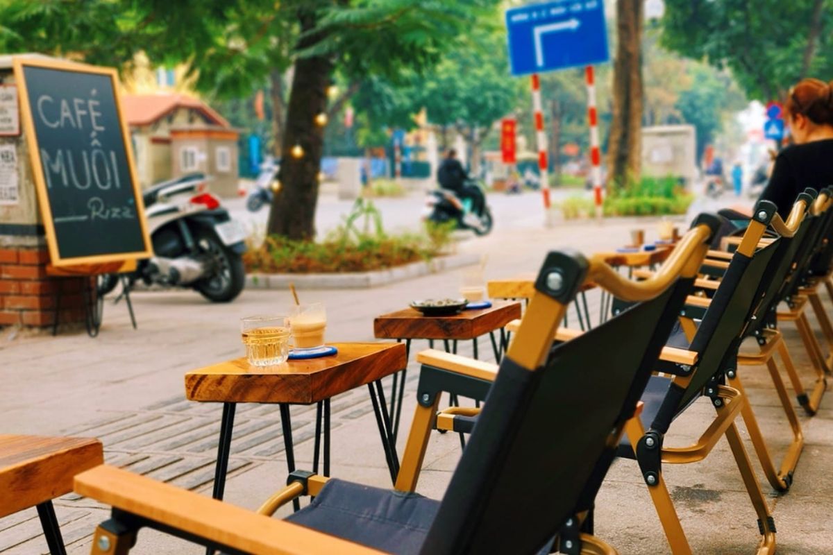Enjoy the taste of RIZA Café with the Best Coffee in Hanoi