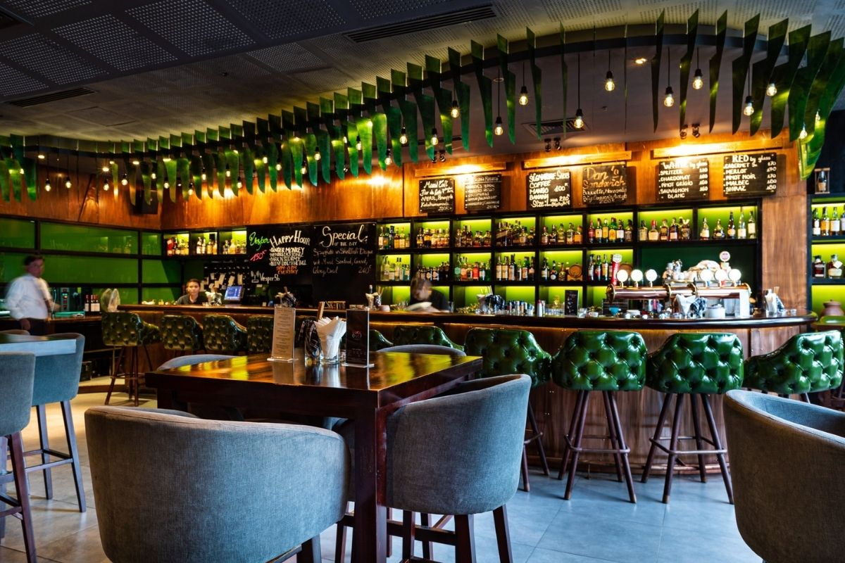 Vesper Gourmet Lounge