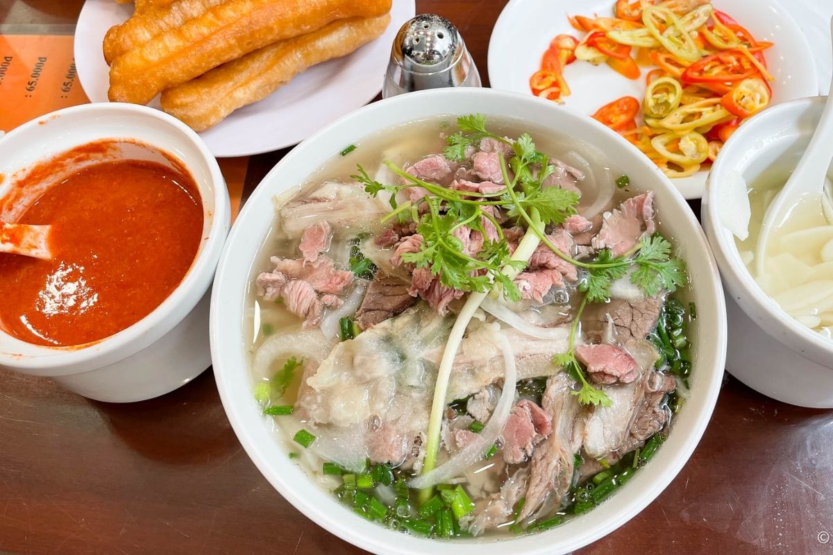 Enjoy the taste of Pho 10 Ly Quoc Su 