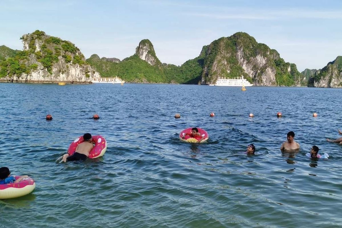 Swim at Ti Top Island