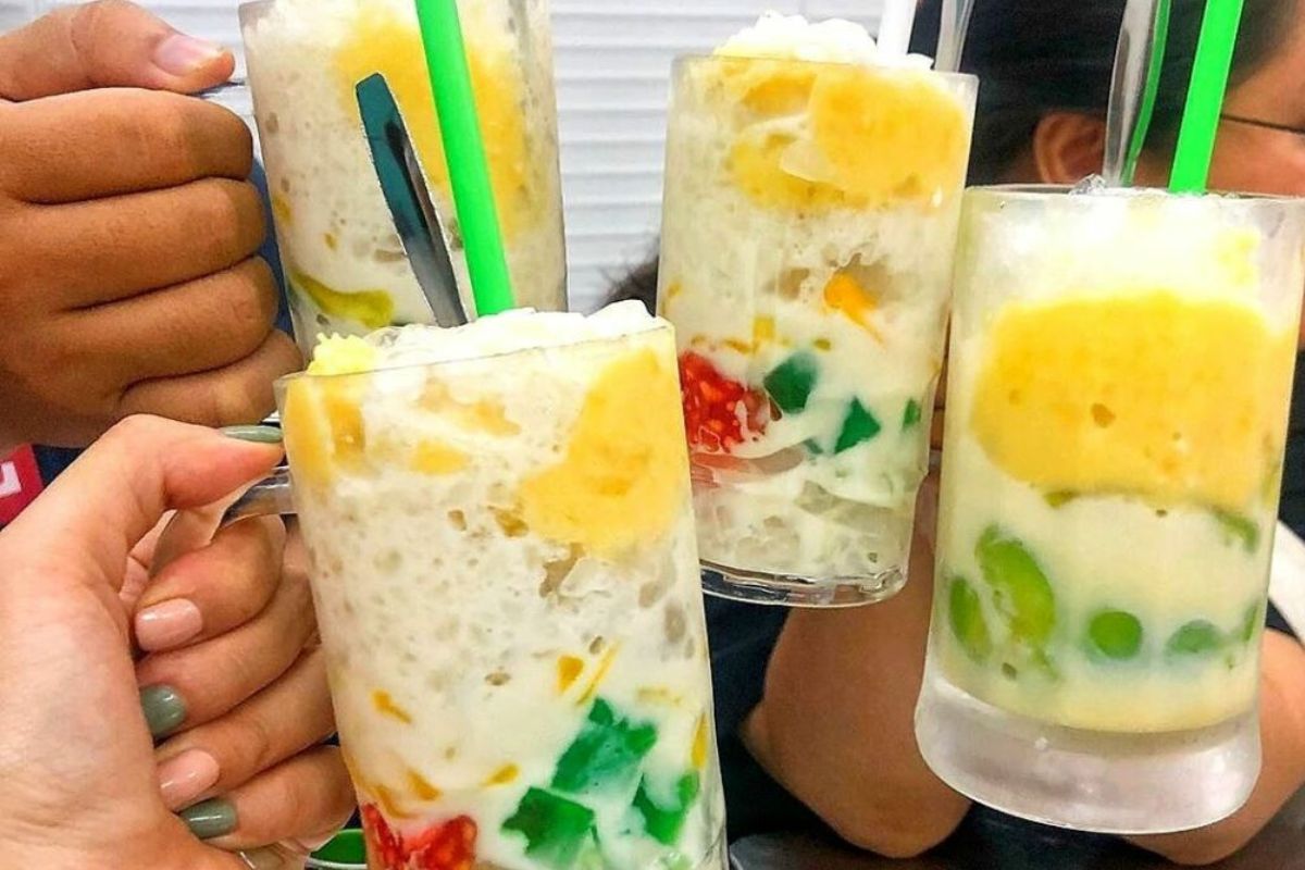 Che Thai Y Phuong in Nguyen Tri Phuong Street