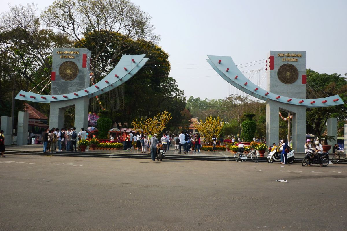 Le Thi Rieng Park