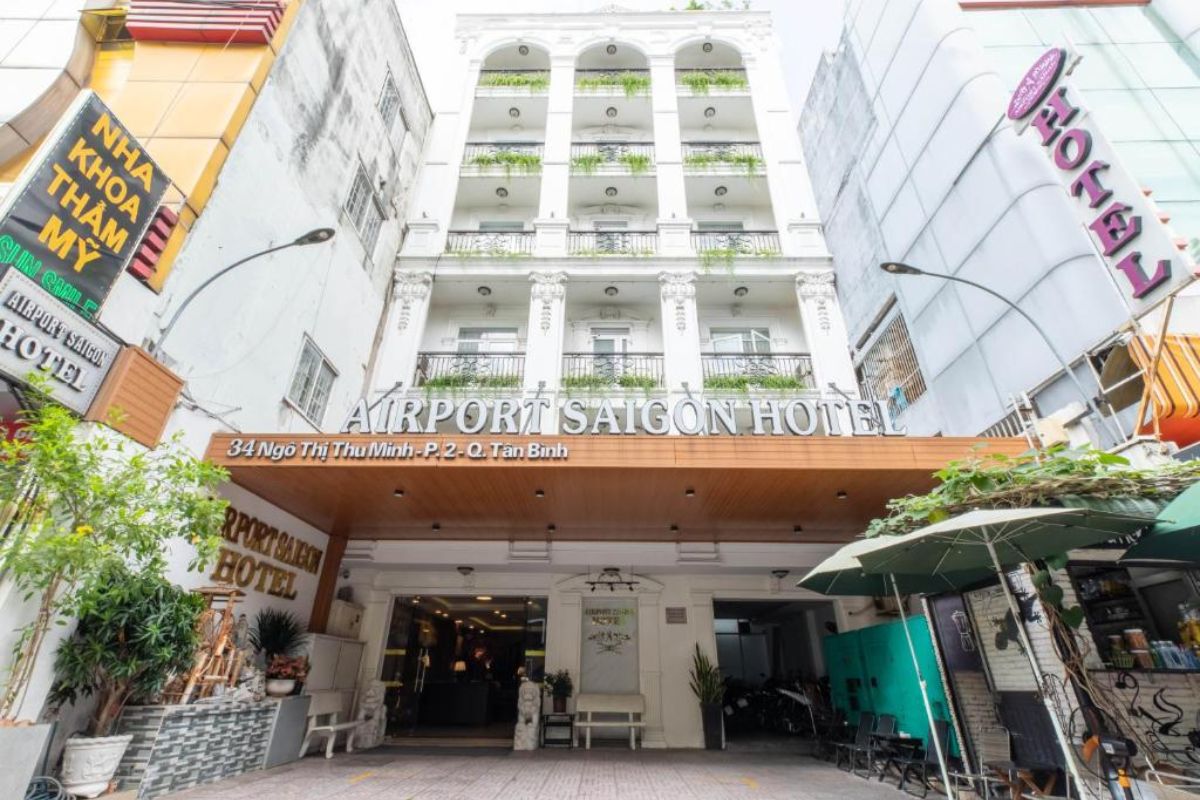 The Airport Hotel 
