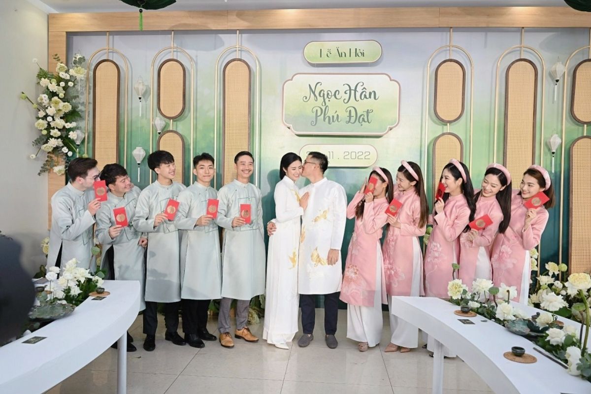 Le An Hoi is a Traditional Vietnamese Wedding