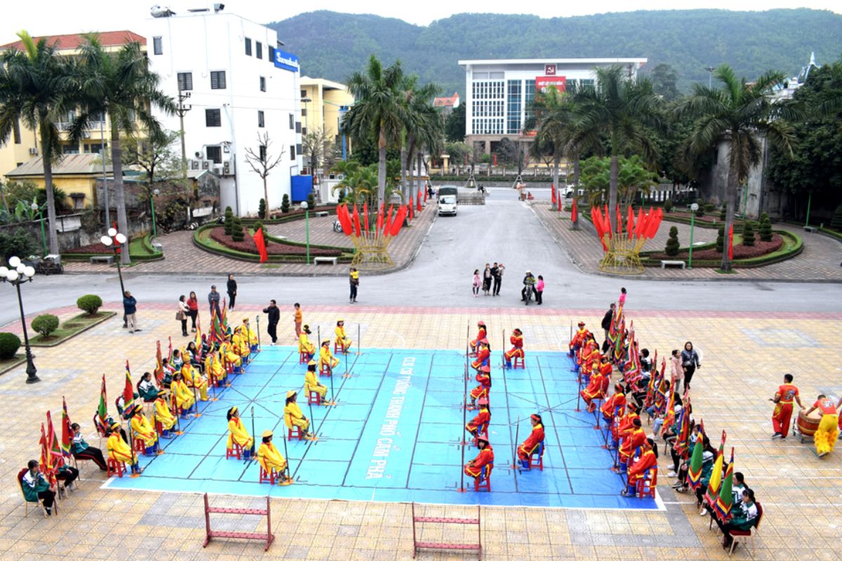 Co Nguoi - Vietnamese Traditional Games