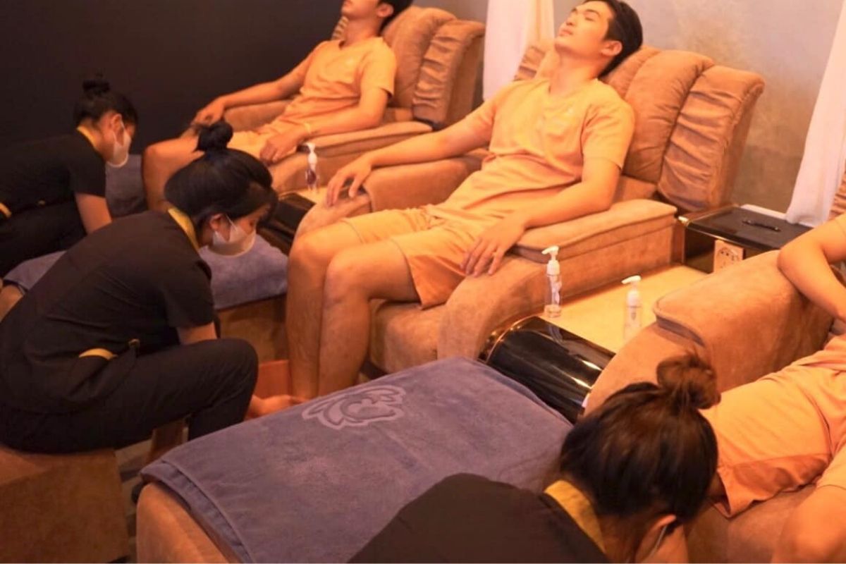 Lotus Spa - foot massage Hanoi