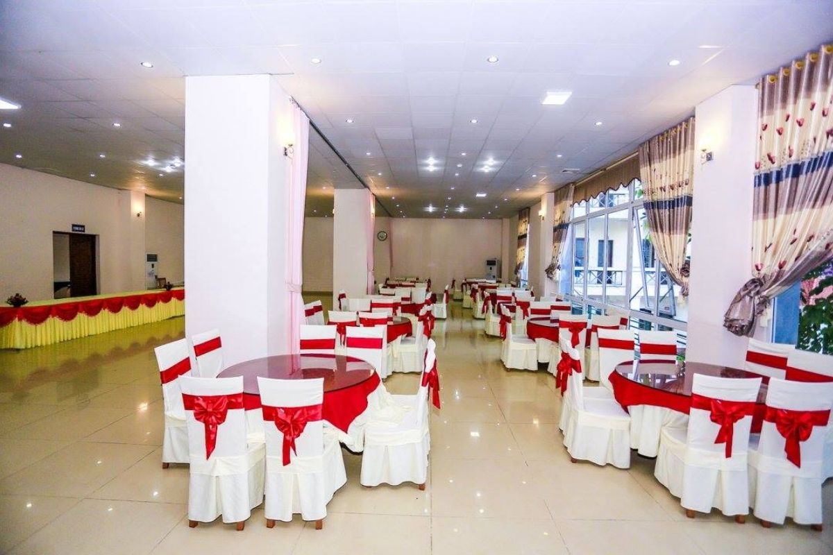 In-House Dining