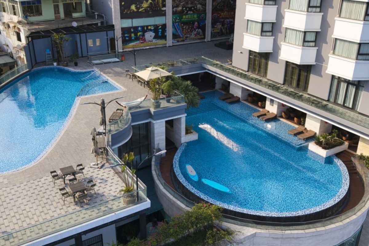 Outdoor Swimming Pool