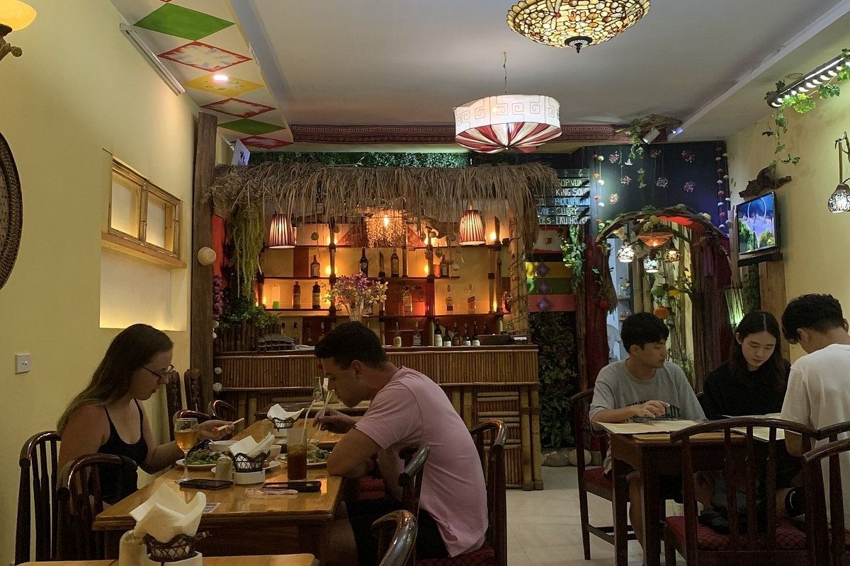 Atmosphere of Little Sapa Restaurant