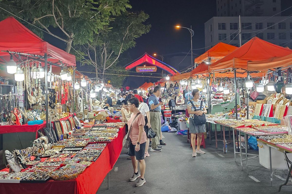 An Thuong Night Market - Local Market in Da Nang