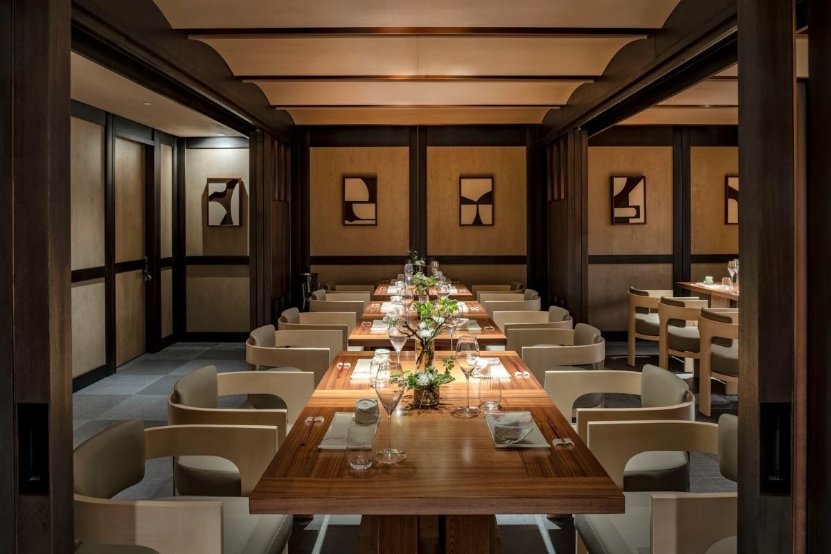 Michelin teppanyaki artistry at Hibana