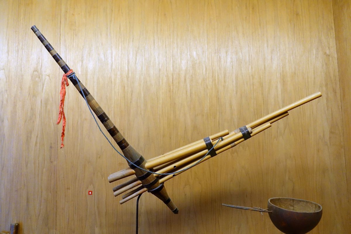 Khen (Mouth Organ)