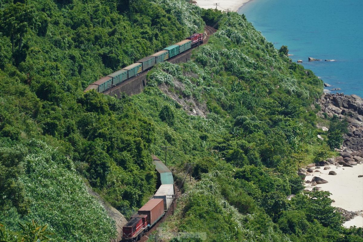 Hai Van Pass