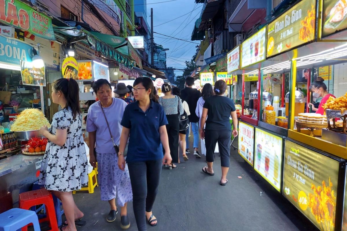 Ho Thi Ky Food Street