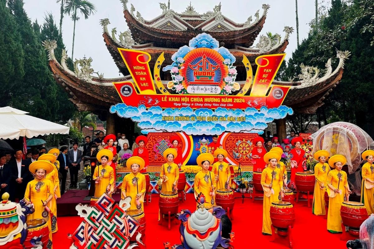 The Huong Pagoda Festival in Ninh Binh.