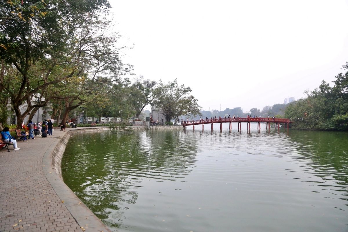 Hoan Kiem Lake
