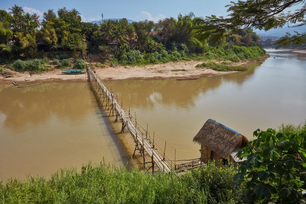 Explore the Luang Prabang to Hanoi route with Nam Khan River