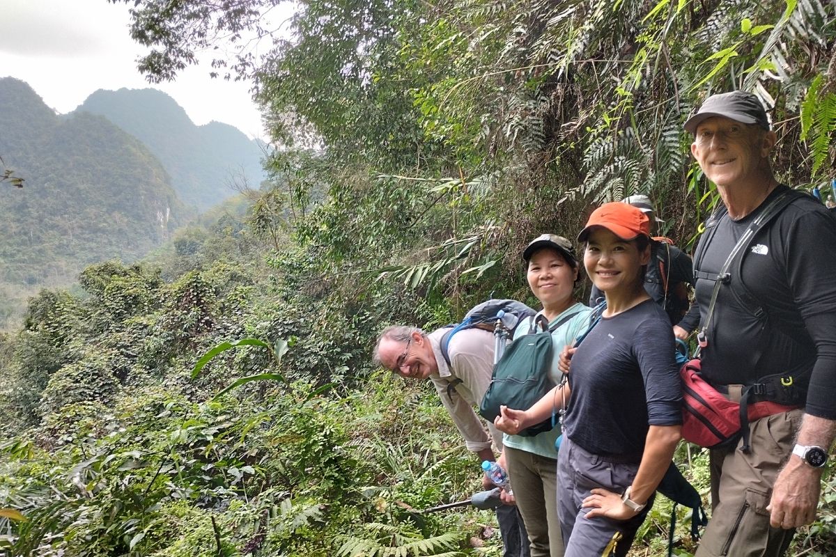 Trekking in Kho Muong Village