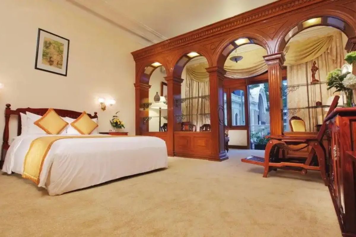 Historic 4 star hotel Ho Chi Minh