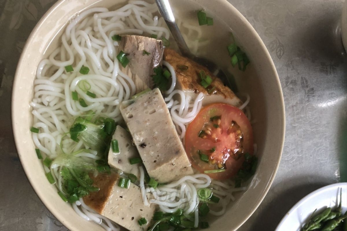 Bun Ca Min: Bold broth, grilled perfection
