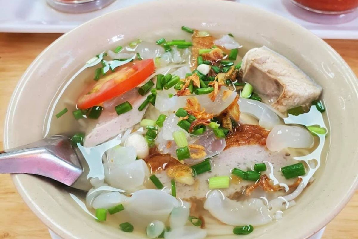 Bun Ca Yen