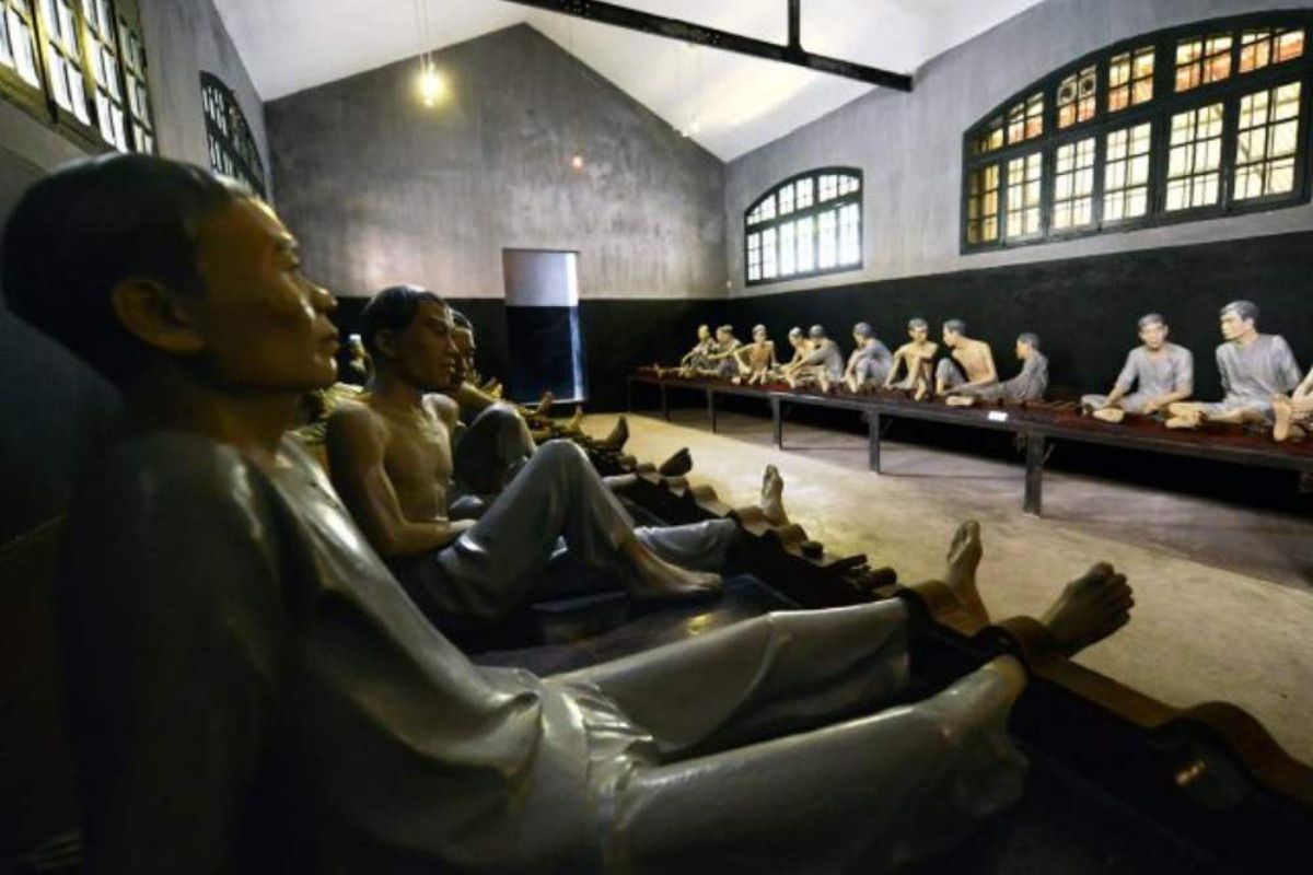 Hanoi winter visit: Hoa Lo Prison