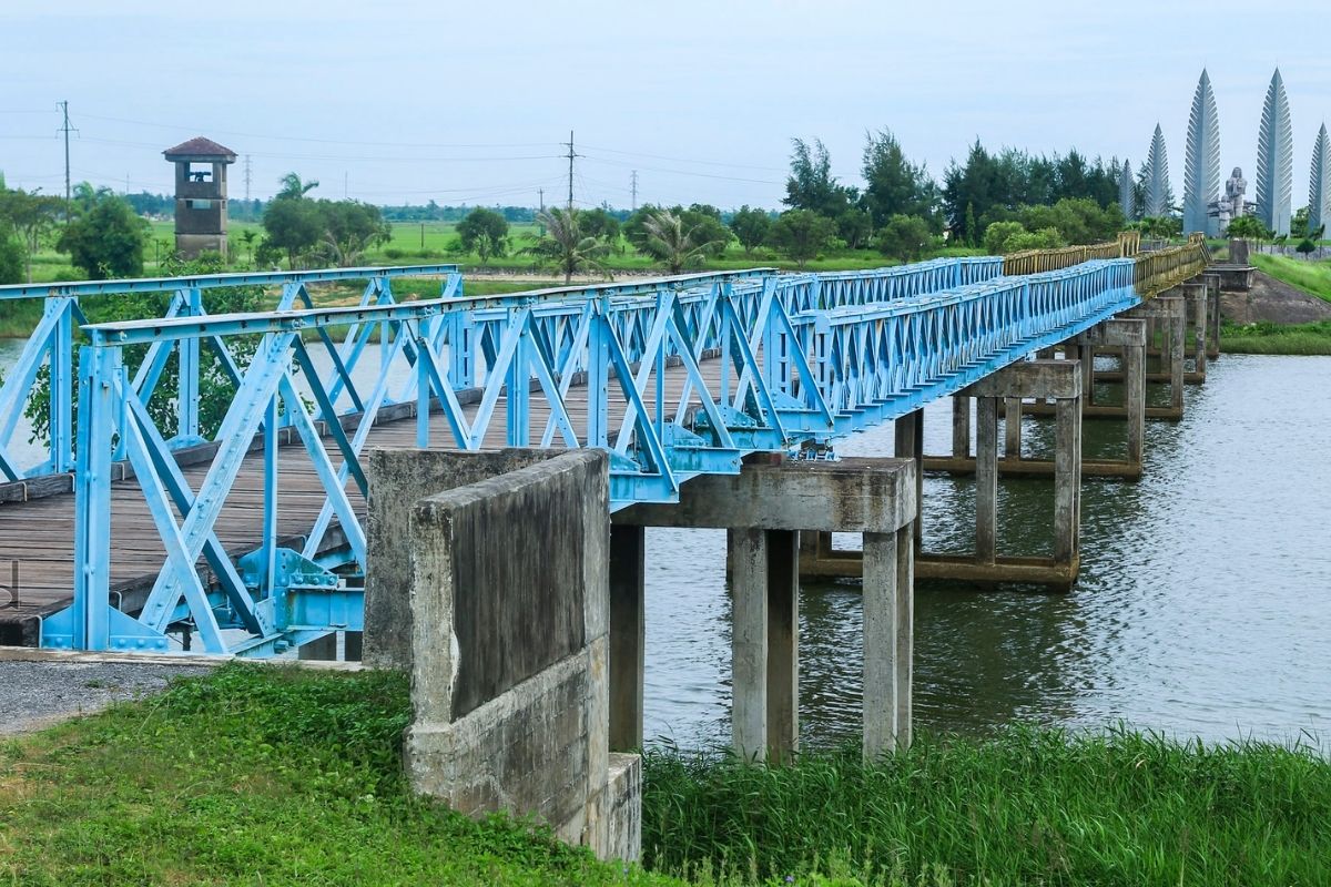 From Hanoi to Hoi An: Hien Luong checkpoint