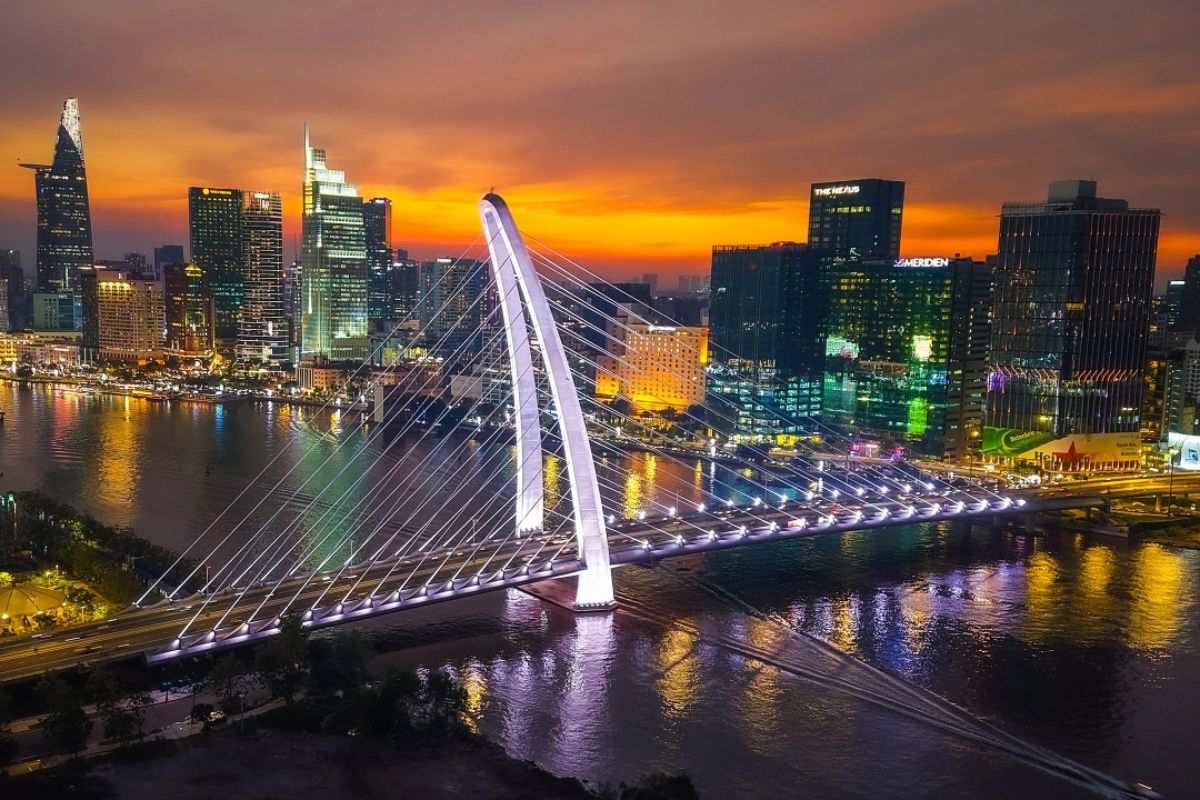 Thu Thiem Bridge